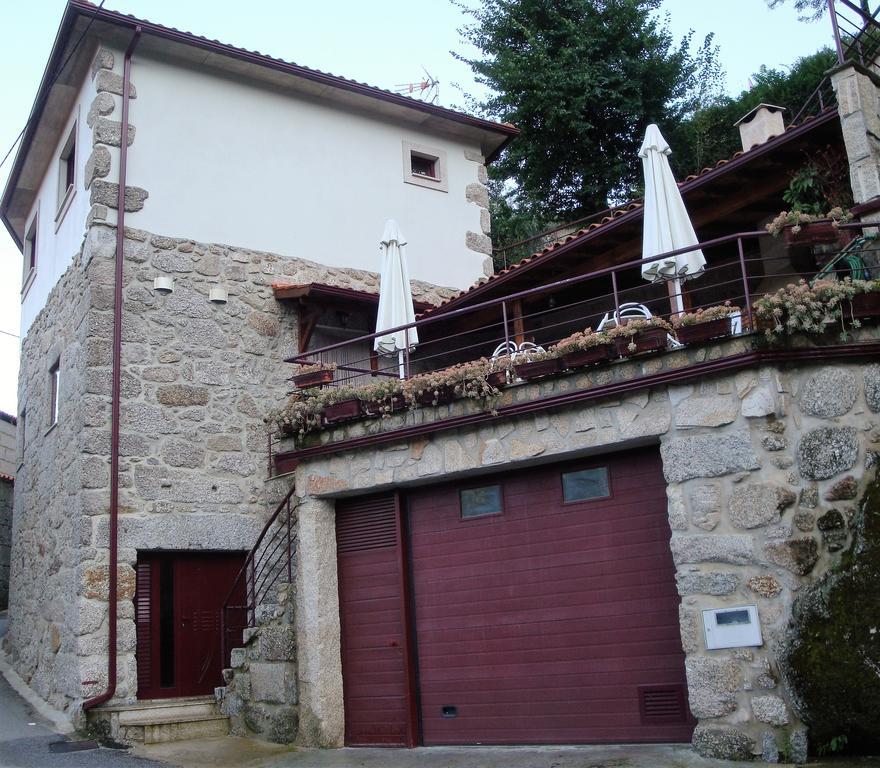 Villa Casa Da Ficheira Geres Esterno foto